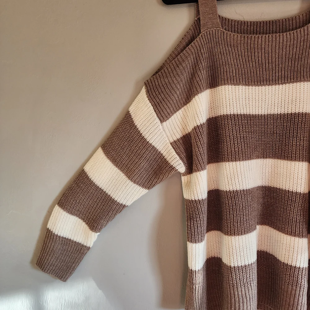 Fashion to Figure Taupe And Cream Cold Shoulder Sweater